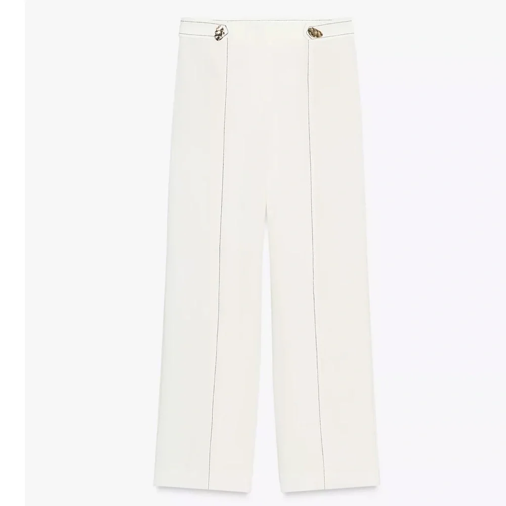 Zara NWT white pants with gold button appliqué detail